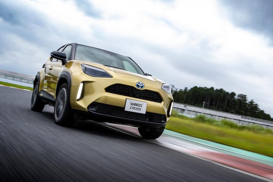  Toyota Yaris Cross Hybrid 2020 года  (JP) (фото 10 из 29)